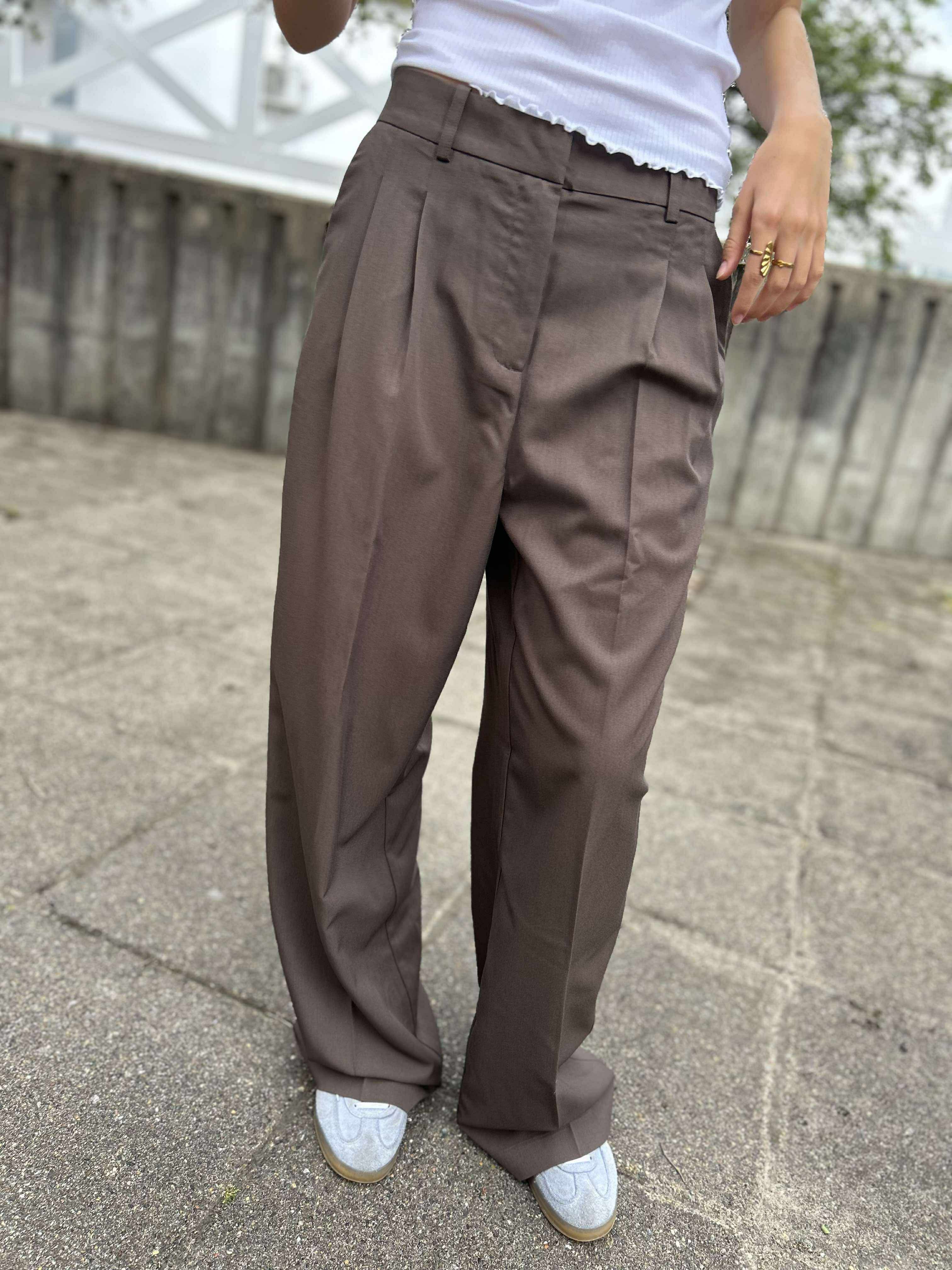 VMNILA Trousers - Chocolate Brown